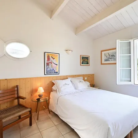 Maison Saint-clement-des-baleines, 5 Pieces, 8 Personnes - Fr-1-258-136 度假居 *