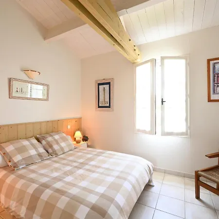Maison Saint-clement-des-baleines, 5 Pieces, 8 Personnes - Fr-1-258-136 度假居 *